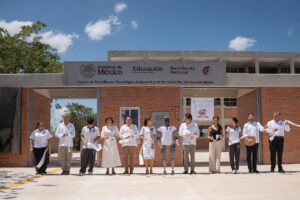 CLAUDIA SHEINBAUM Y JOAQUÍN DÍAZ INAUGURAN EL CBTIS 305