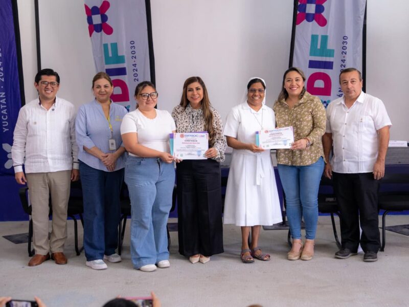 DIF YUCATÁN CLAUSURA JORNADA DE CAPACITACIONES