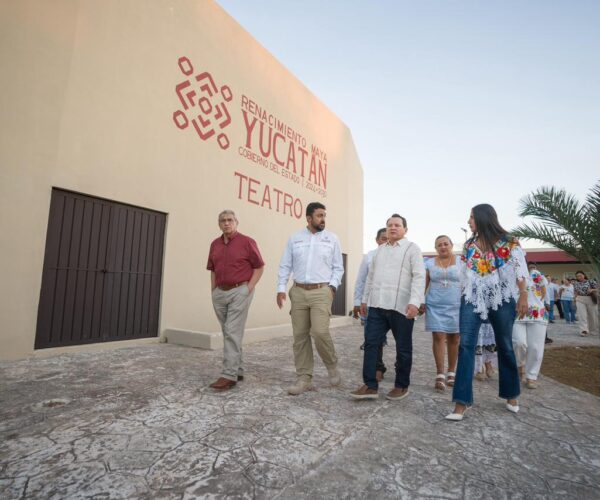 GOBIERNO REHABILTA CASA DE LA CULTURA DE TEKIT