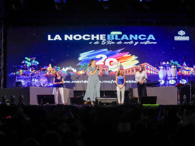 LA VÍSPERA DE LA NOCHE BLANCA COMENZÓ A BRILLAR