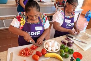 TALLERES DE ALIMENTACIÓN PARA FAMILIAS YUCATECAS
