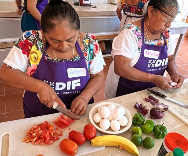 TALLERES DE ALIMENTACIÓN PARA FAMILIAS YUCATECAS