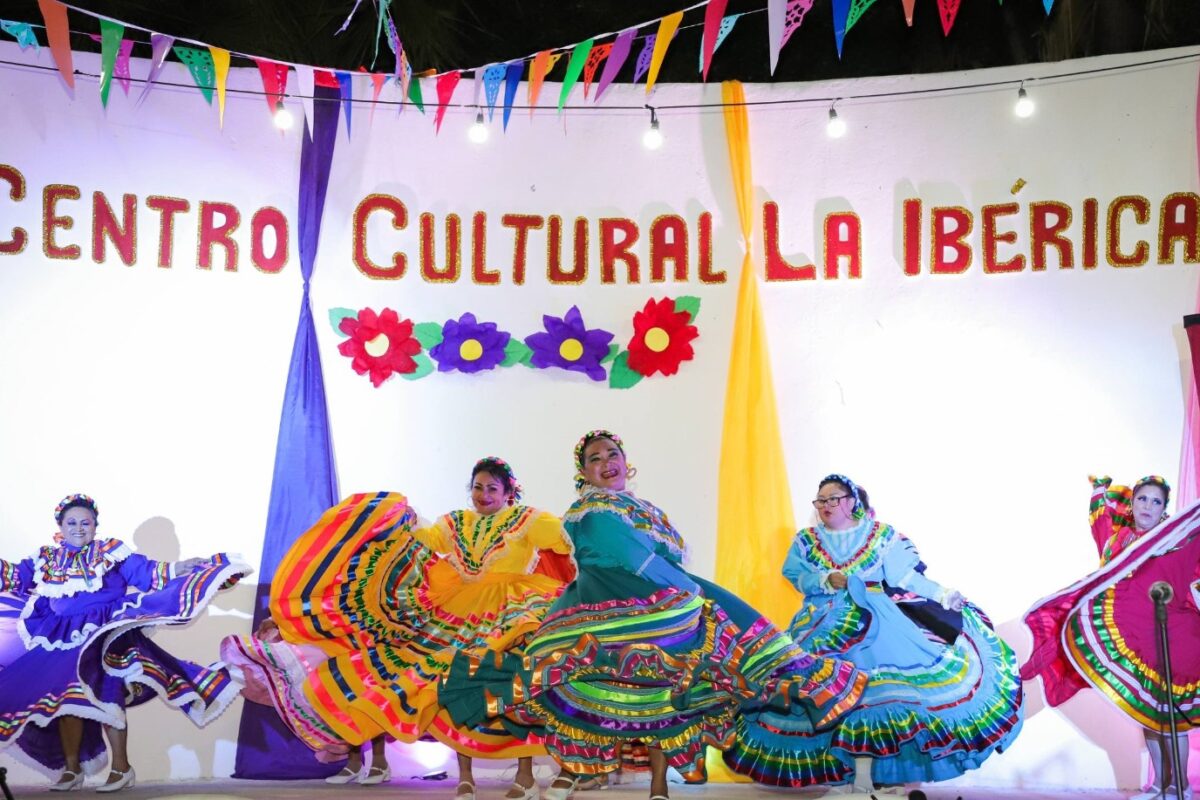 LA IBÉRICA DE MANTELES LARGOS
