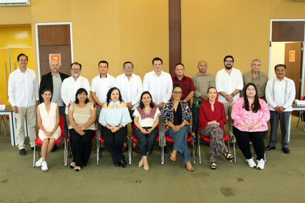 PRIMER COMITÉ PARA SALVAGUARDAR EL PATRIMONIO CULTURAL