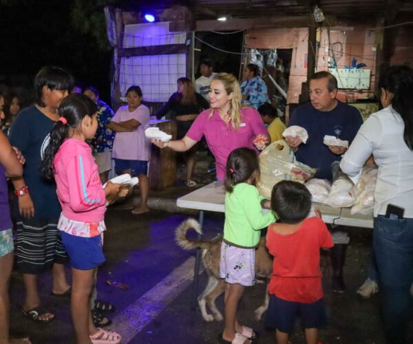 BRINDA APOYOS EL DIF YUCATÁN A FAMILIAS AFECTADAS