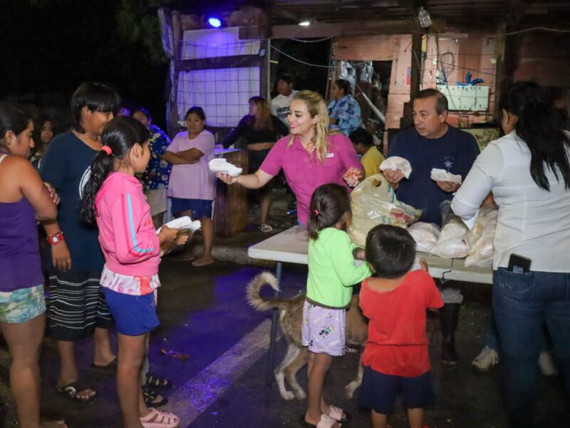 BRINDA APOYOS EL DIF YUCATÁN A FAMILIAS AFECTADAS