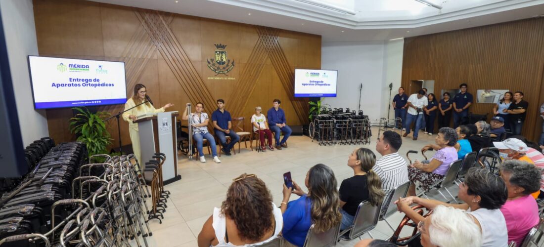 CECI PATRÓN ENTREGA SILLAS DE RUEDAS Y APARATOS FUNCIONALES