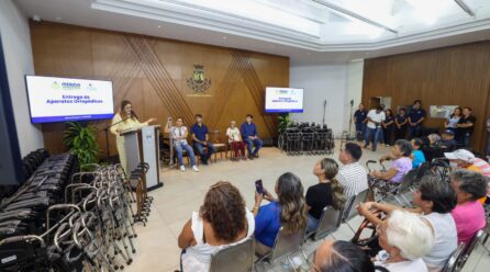 CECI PATRÓN ENTREGA SILLAS DE RUEDAS Y APARATOS FUNCIONALES