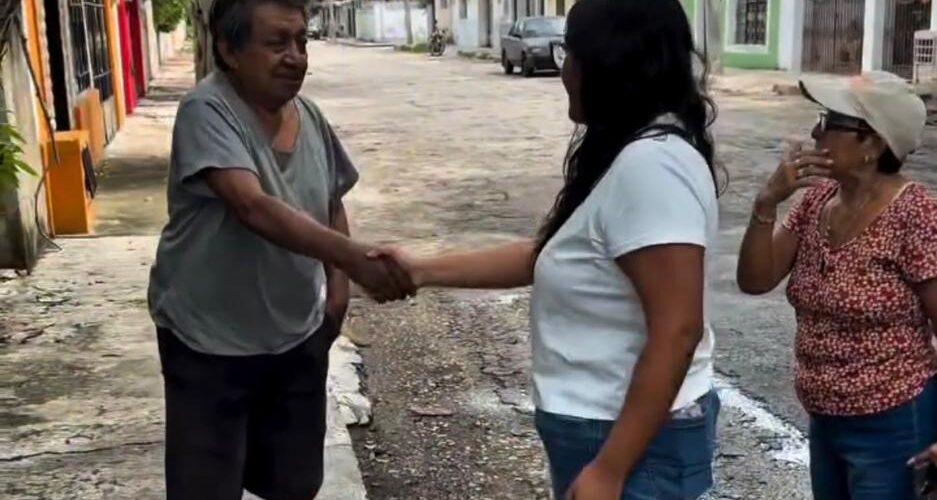 REGIDORA BRINDA APOYO A ADULTOS MAYORES