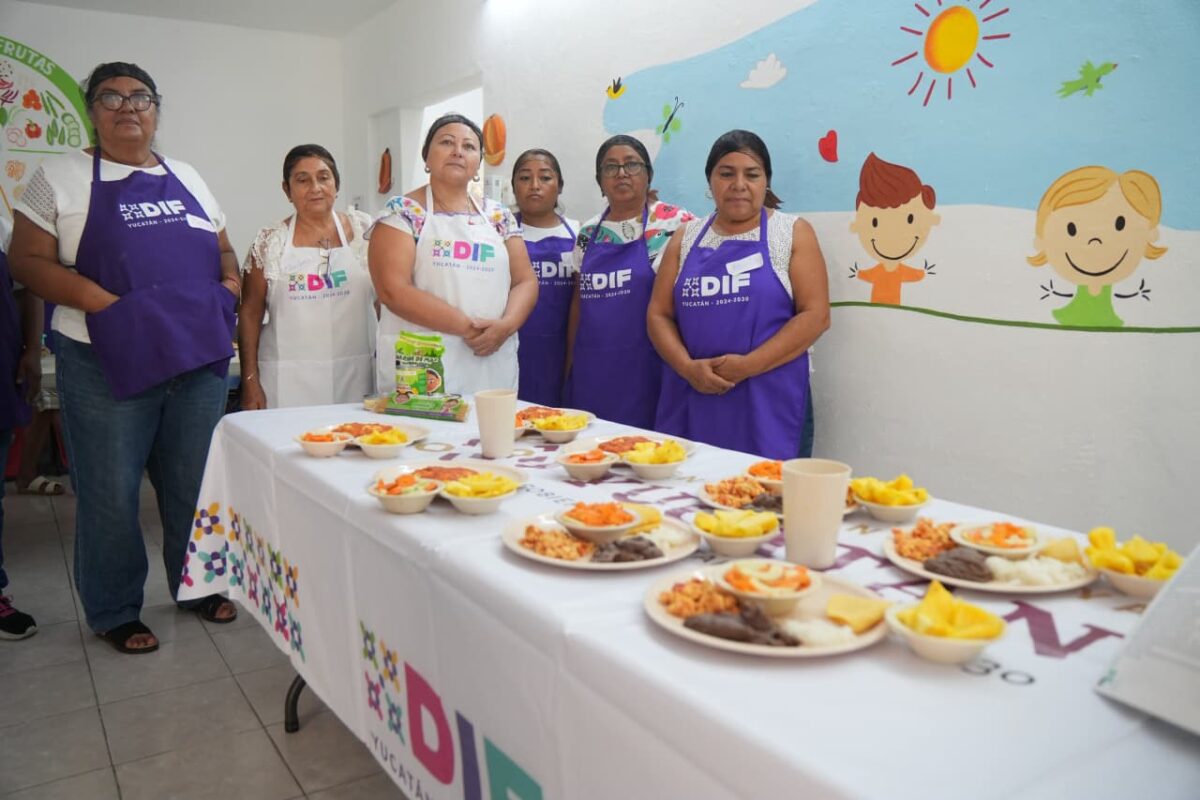 COCINERAS ACTUALIZAN SUS CONOCIMIENTOS