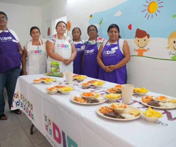 COCINERAS ACTUALIZAN SUS CONOCIMIENTOS