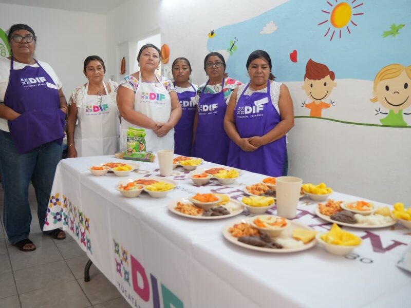 COCINERAS ACTUALIZAN SUS CONOCIMIENTOS