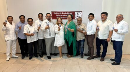 PERIODISTAS PRESENTAN INICIATIVA DE LEY