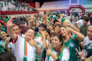 LA PASIÓN MUNDIALISTA REUNE A FAMILIAS YUCATECAS
