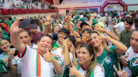 LA PASIÓN MUNDIALISTA REUNE A FAMILIAS YUCATECAS