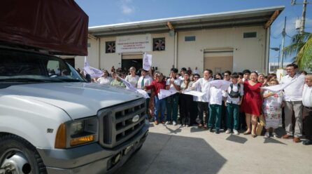 BANDERAZO PARA DISTRIBUIR LIBROS DE TEXTO GRATUITOS