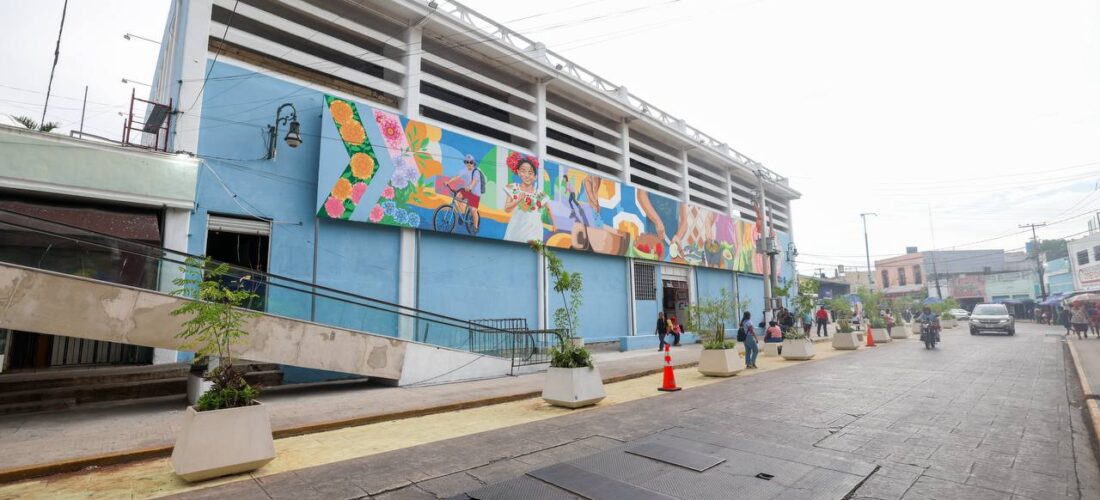 MÉRIDA ENCHULA PRESENTE EN LOS MERCADOS PÚBLICOS