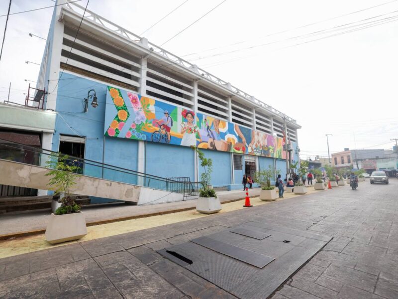 MÉRIDA ENCHULA PRESENTE EN LOS MERCADOS PÚBLICOS