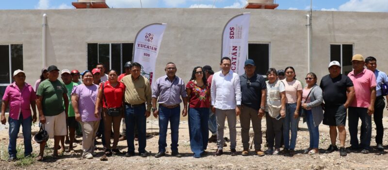 TEPAKÁN RECIBE ÁRBOLES Y PLANTAS NATIVAS