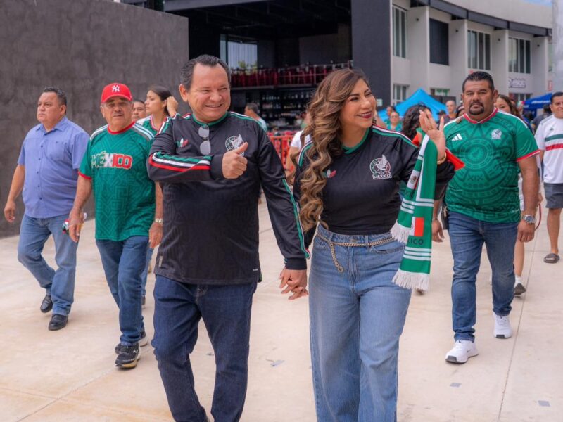 MILES DE FAMILIAS YUCATECAS DISFRUTARON LAS ZONAS FANS