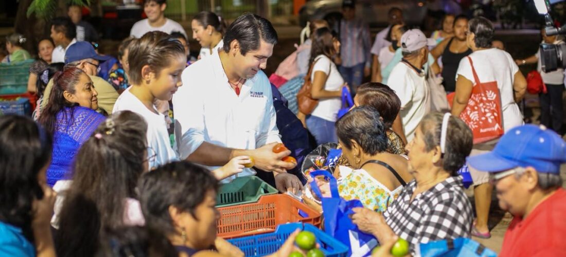 FAMILIAS DIFRUTAN EL CINE EN TU COLONIA