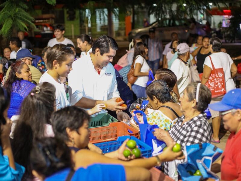 FAMILIAS DIFRUTAN EL CINE EN TU COLONIA
