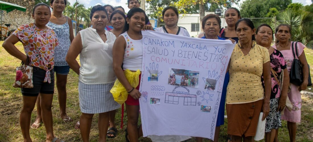 FAMILIAS RECIBEN EJEMPLARES DE CERDO PELÓN MEXICANO