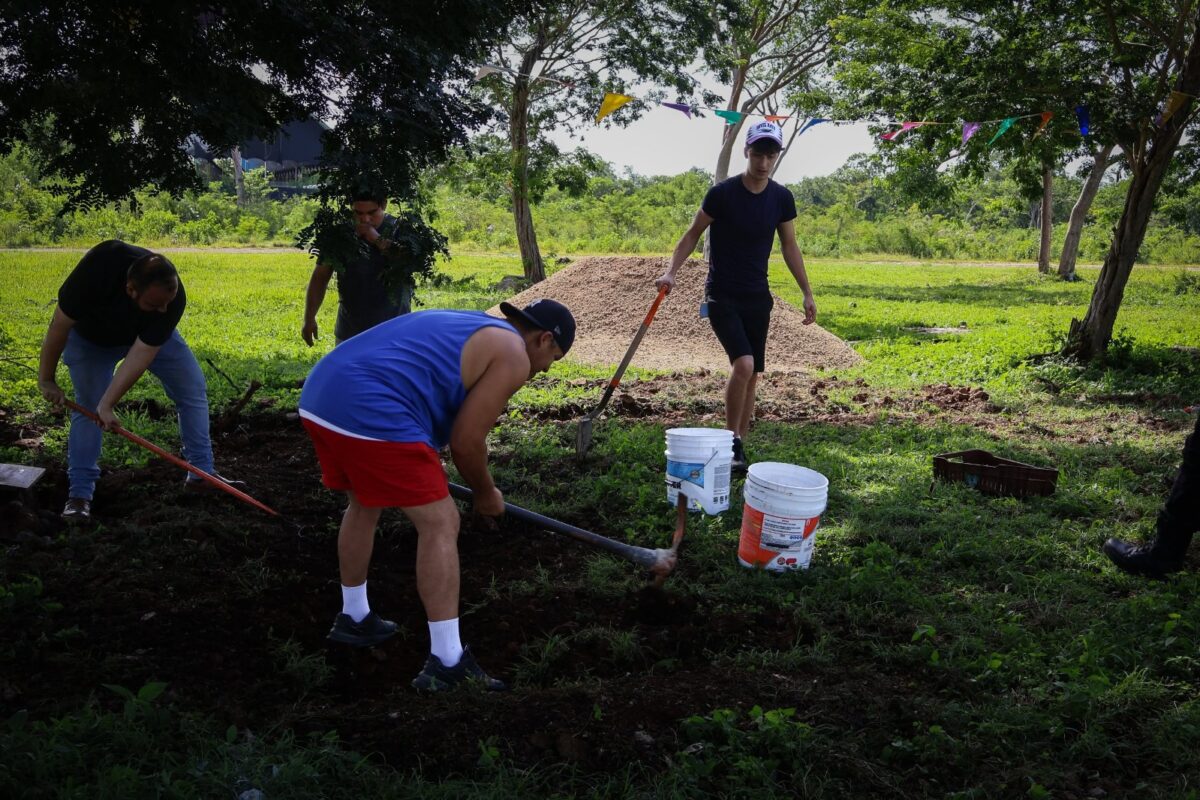 EXIGEN ALUMBRADO PÚBLICO PARA VILLAS CAUCEL III