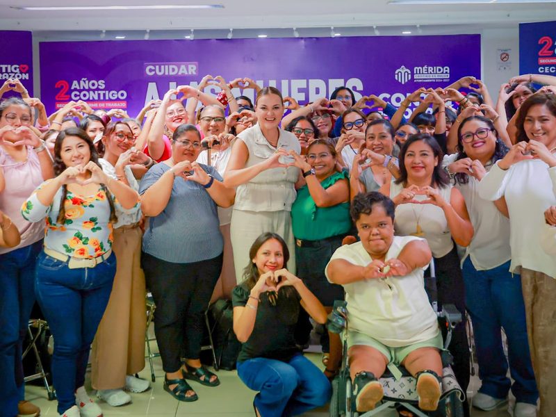 CELEBRA CECI DOS AÑOS DE TRABAJO