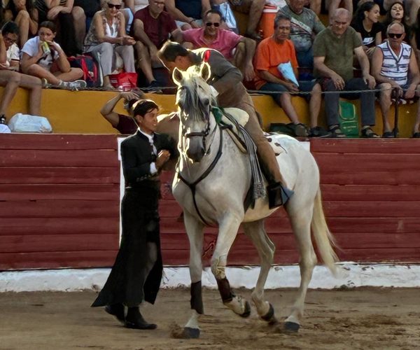 REJONES MEXICANOS HACEN HISTORIA