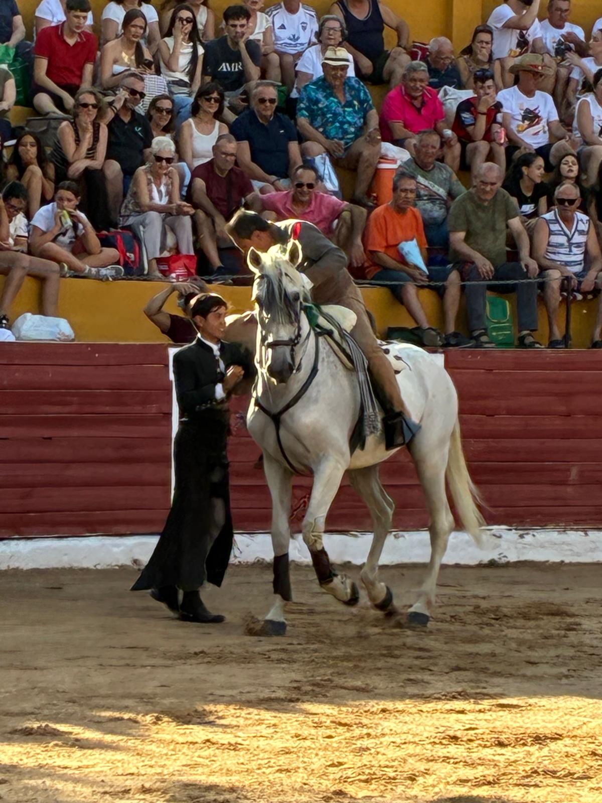 REJONES MEXICANOS HACEN HISTORIA