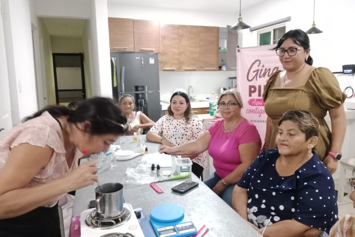 REGIDORA IMPULSA PROGRAMA DE CAPACITACIÓN