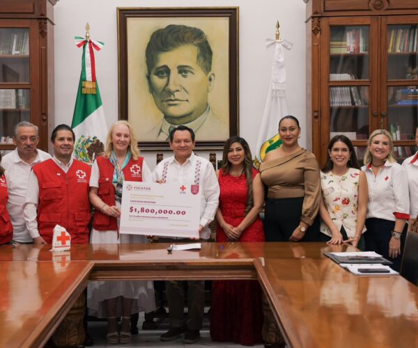 CRUZ ROJA RECIBE DONATIVO DEL GOBIERNO ESTATAL