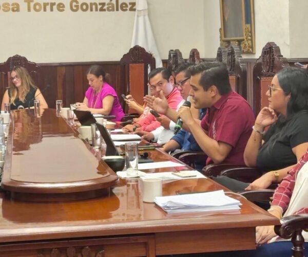 MÉRIDANOS MERECEN TENER SERVICIOS PÚBLICOS