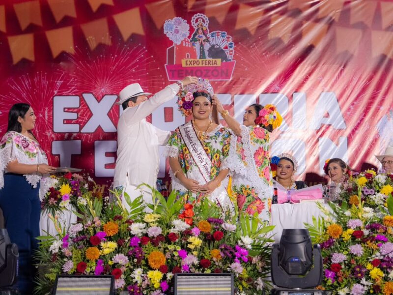 GOBERNADOR CORONA A EMBAJADORA DE TEMOZÓN