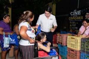 YUSSIF LLEVA CINE EN TU COLONIA A COMISARÍAS MERIDANAS