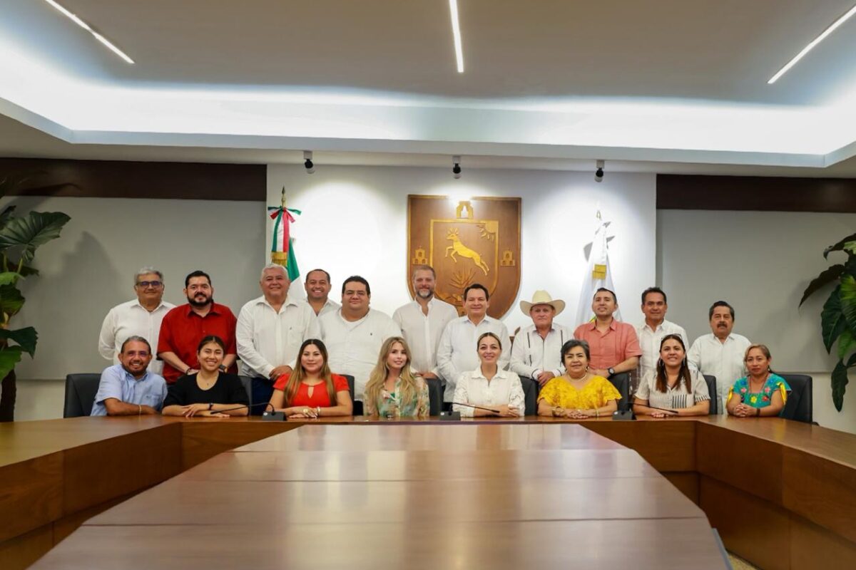 LOS ASUNTOS GRANDES DE YUCATÁN DEBEN CONVERSARSE ENTRE TODOS: JDM