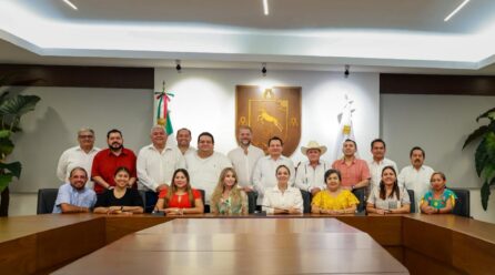 LOS ASUNTOS GRANDES DE YUCATÁN DEBEN CONVERSARSE ENTRE TODOS: JDM