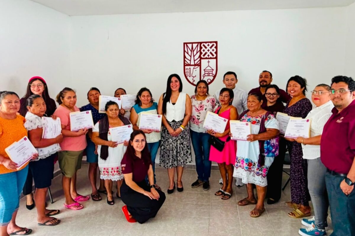 PARA ORIENTAR Y BRINDAR APOYO A MUJERES