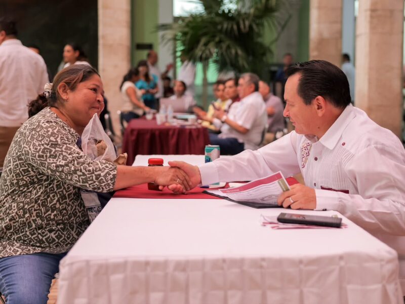 LAS PUERTAS DEL PALACIO DE GOBIERNO ESTÁN ABIERTAS PARA TODAS Y TODOS: JDM