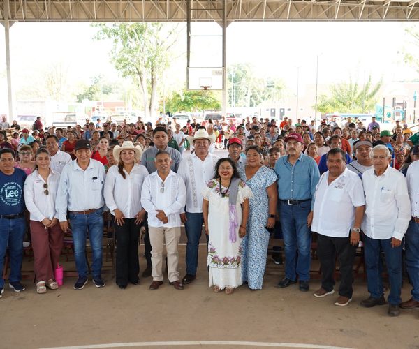 GOBIERNO ENTREGA APOYOS PARA EL CAMPO