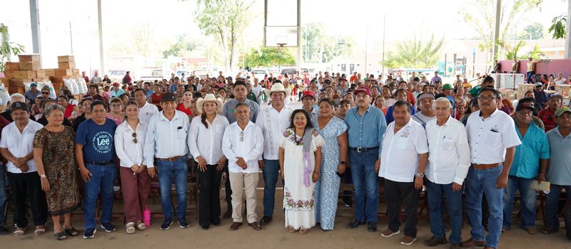 GOBIERNO ENTREGA APOYOS PARA EL CAMPO