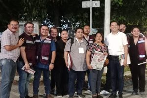 REGIDOR REALIZA CAMINATA EN ALMENDROS