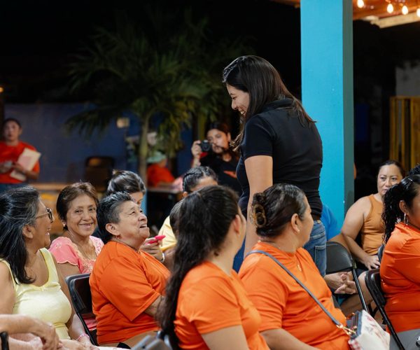 MC ESCUCHA A CIUDADANOS DE IXIL