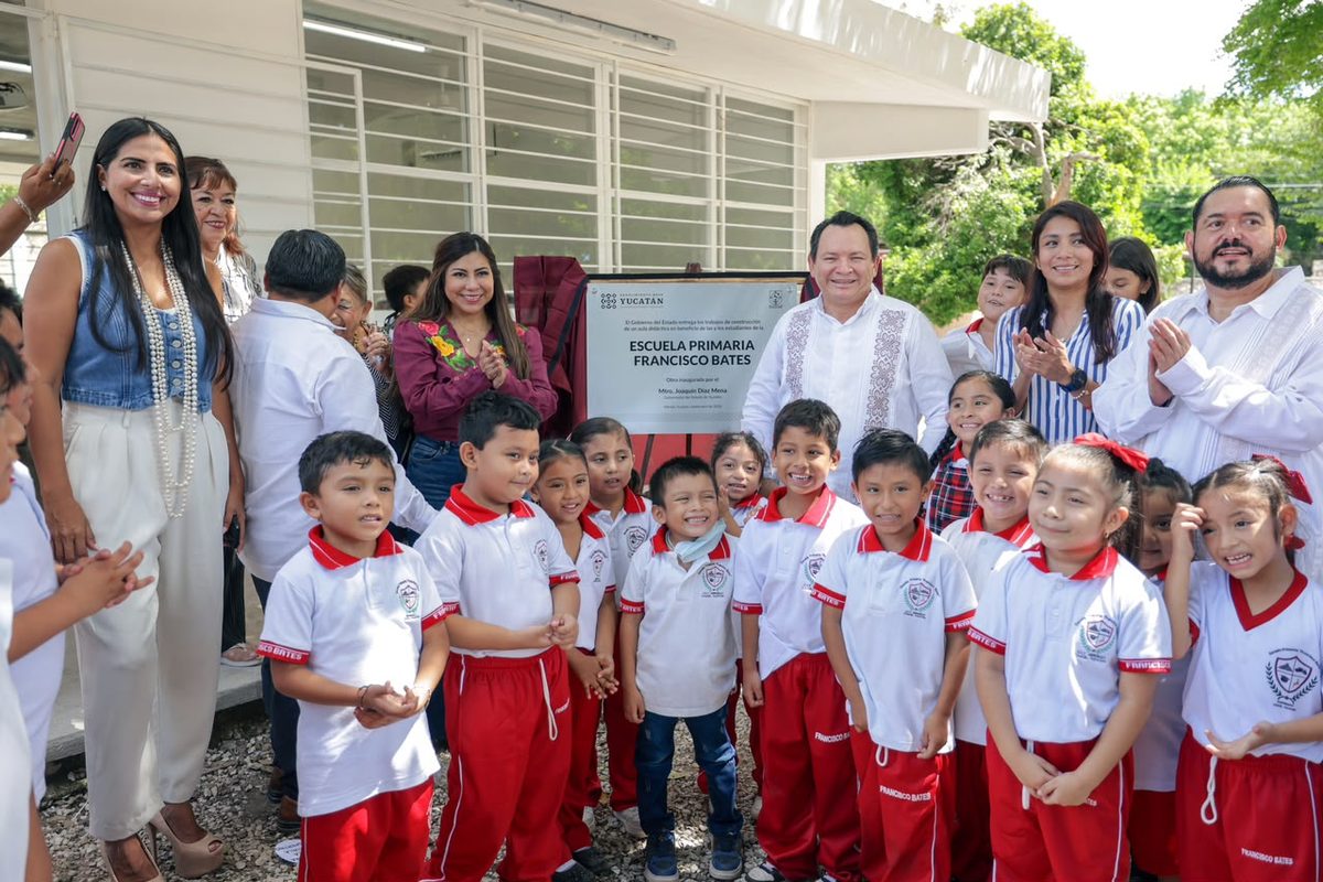 GOBERNADOR ENTREGA AULA DIDÁCTICA