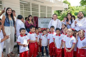 GOBERNADOR ENTREGA AULA DIDÁCTICA