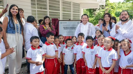 GOBERNADOR ENTREGA AULA DIDÁCTICA