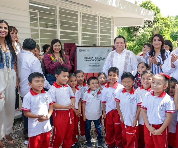 GOBERNADOR ENTREGA AULA DIDÁCTICA