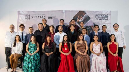 EGRESAN PROFESIONALES DEL UNAY