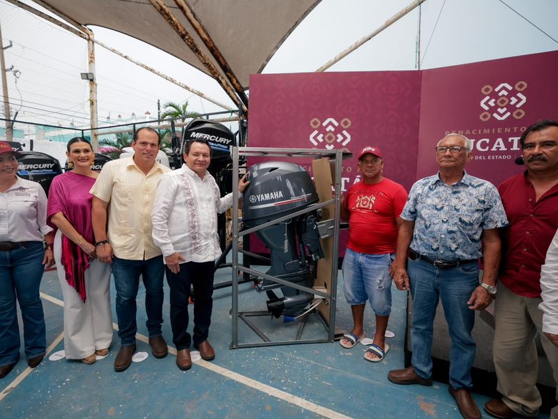MOTORES FUERA DE BORDA PARA EL SECTOR PESQUERO